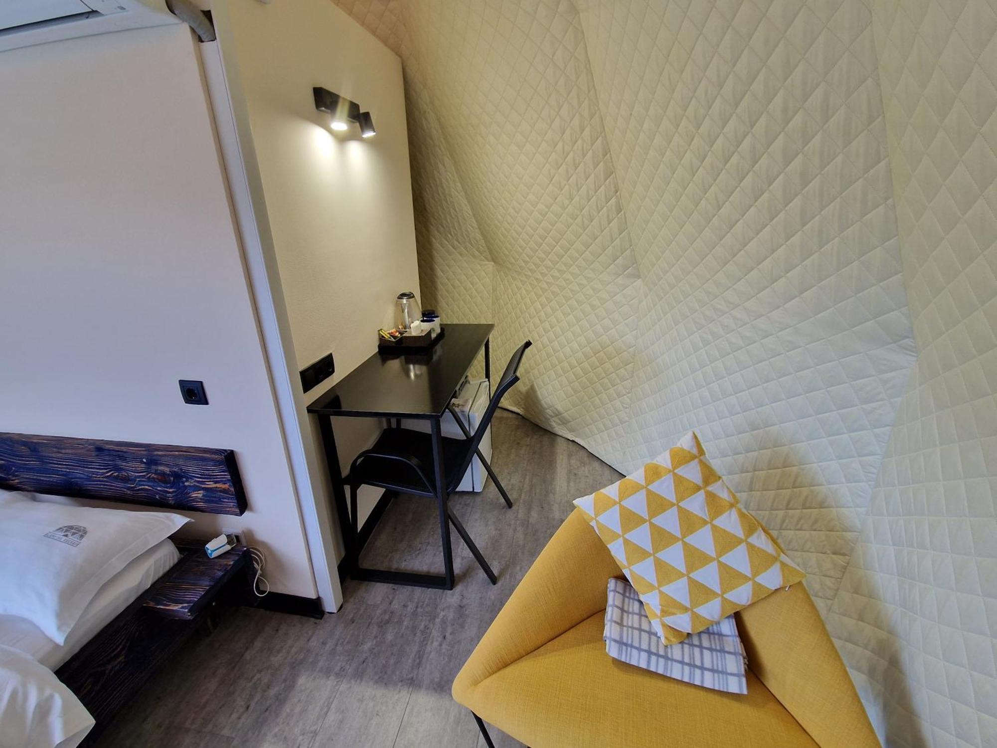 Glamping Georgia Krikhi Hotel Ambrolauri Exterior photo